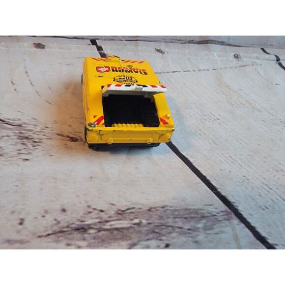 Retro 1994 Matchbox Rescue Humvee Hummer 1:70 2003 Special Edition - Picture 4 of 7